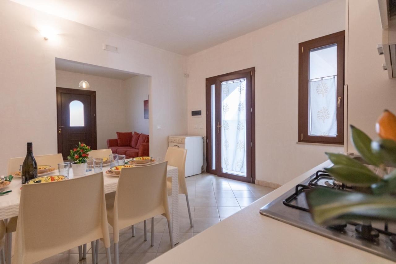Dimore Mancaversa - Appartamento "Domus Magna" Marina di Mancaversa Ngoại thất bức ảnh
